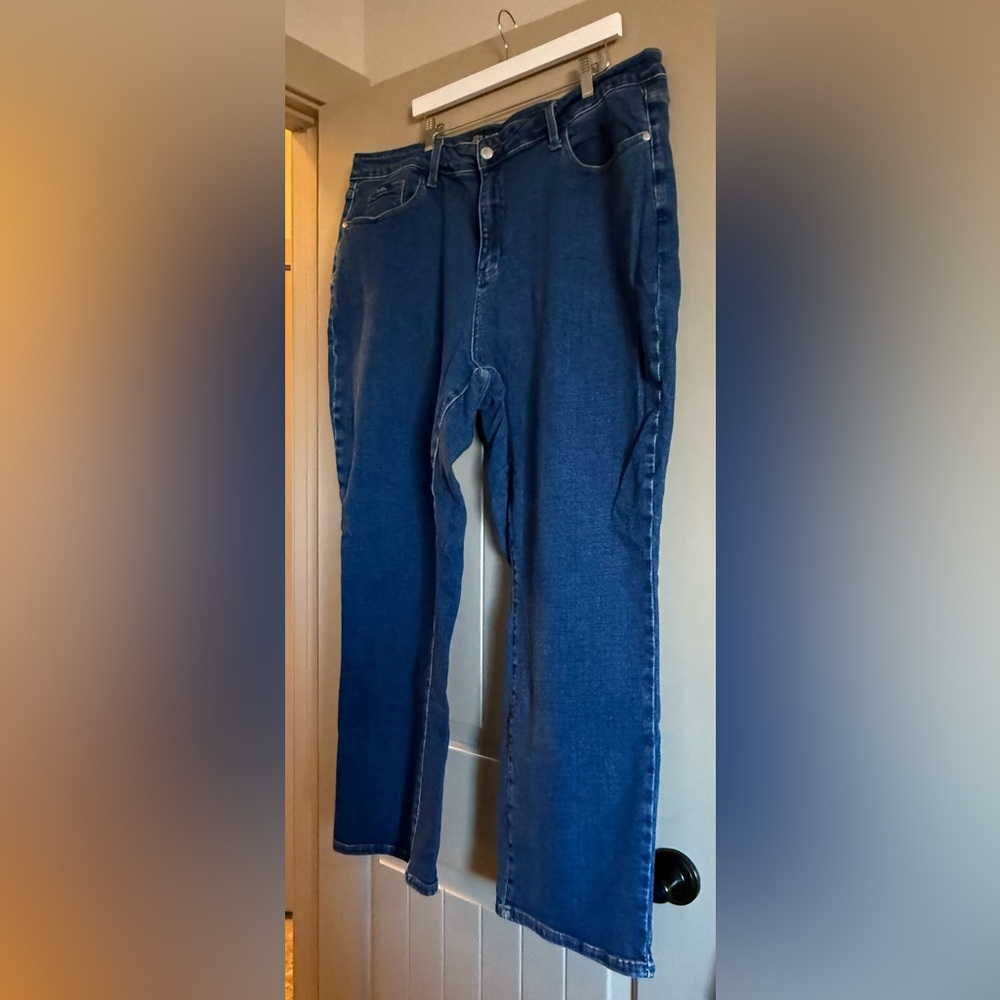 Magical Stretchy Judy Blue Dark Wash Straight Jeans, Size 24. Brand new.